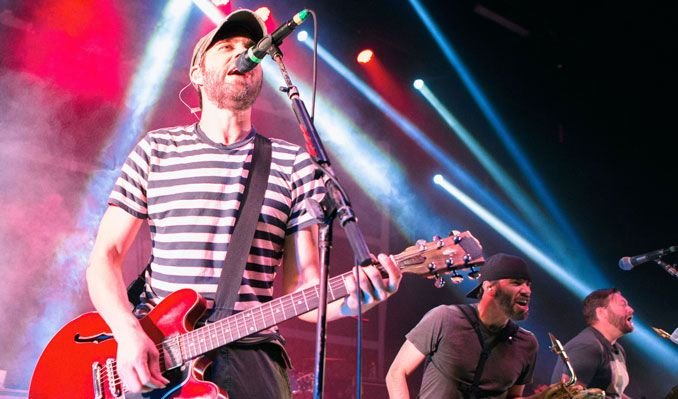 Image Source: https://images.discovery-prod.axs.com/2025/04/streetlight-manifesto-tickets_12-19-25_17_6807c71892d43.jpg